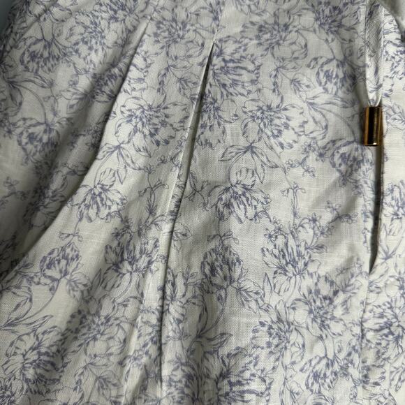 Amalie The Label Women's Linen Blend High Waisted Tailored Shorts In Dolce Fleur - Picture 5 of 8